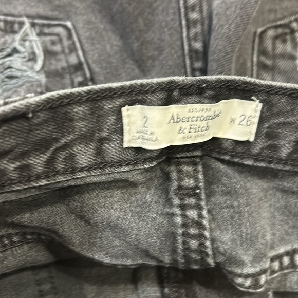 Abercrombie & Fitch black distressed shorts size 2/ w26 - Picture 7 of 9